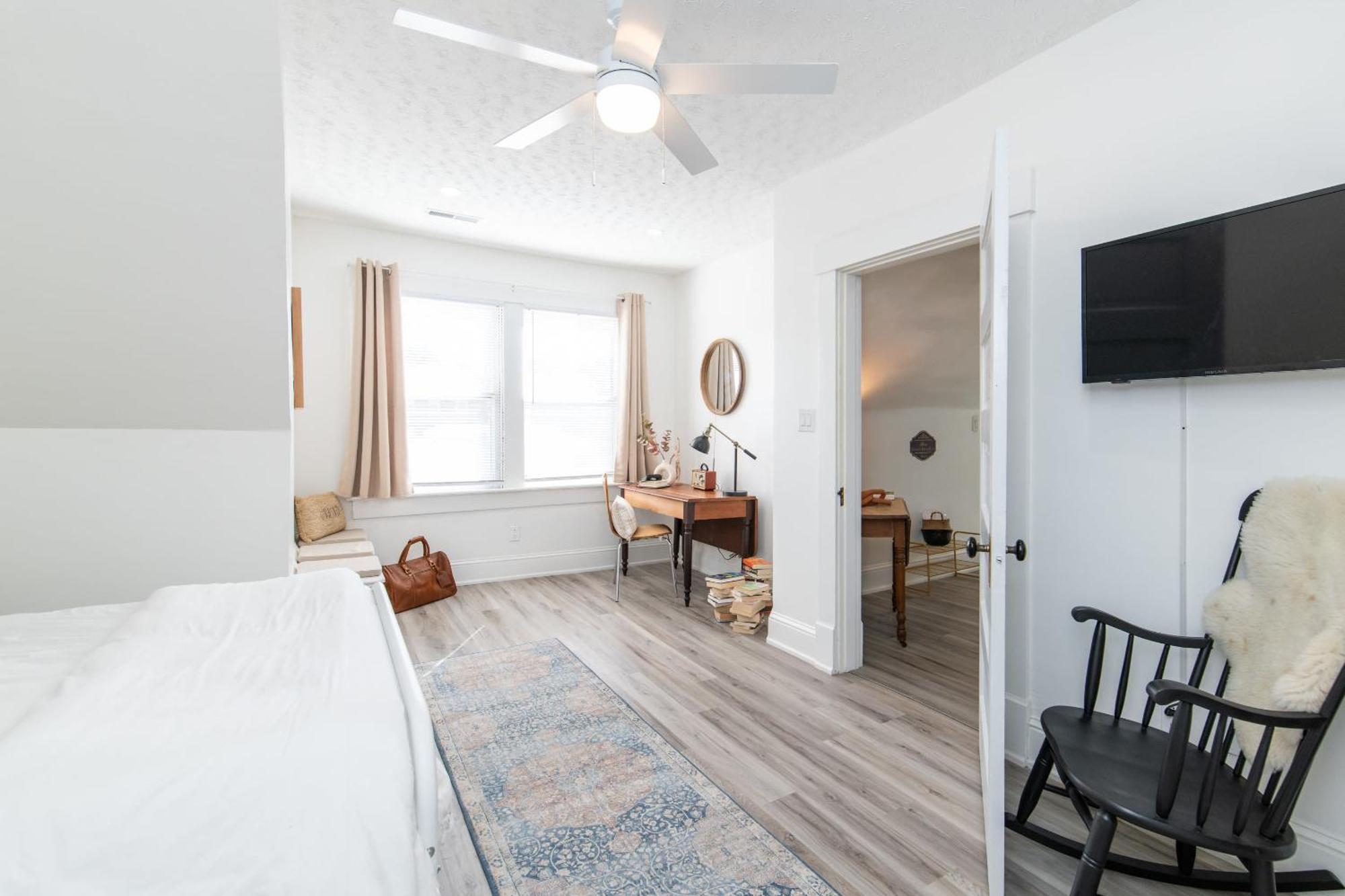 Loft On Capital - Ideally Located To Distilleries Frankfort Exterior photo
